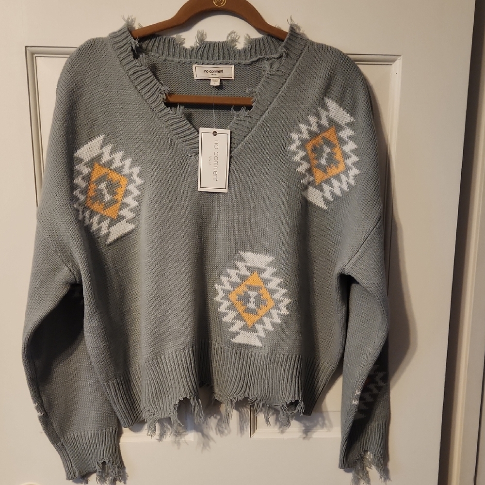 No Comnent NY LA Greenish-Gray Distressed Frayed Patterned Women's Sweater